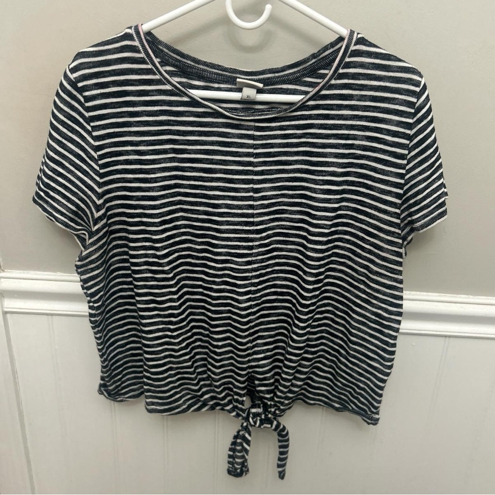 a.n.a Black and White Striped Short Sleeve Top